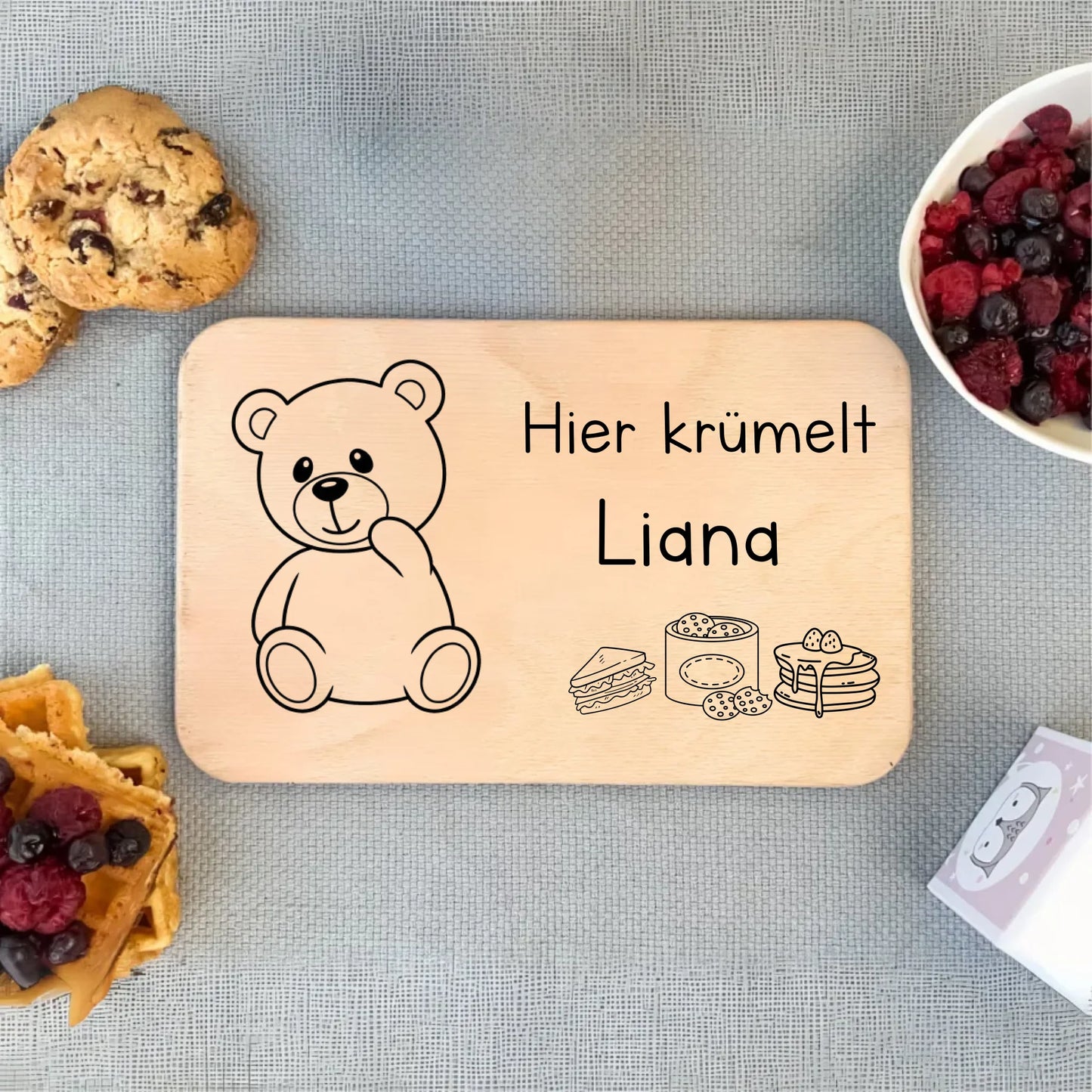Individuelles Holzbrett für Kinder – personalisiertes Frühstücksbrett mit Namen und verspieltem Motiv, perfekt für Kita oder Zuhause